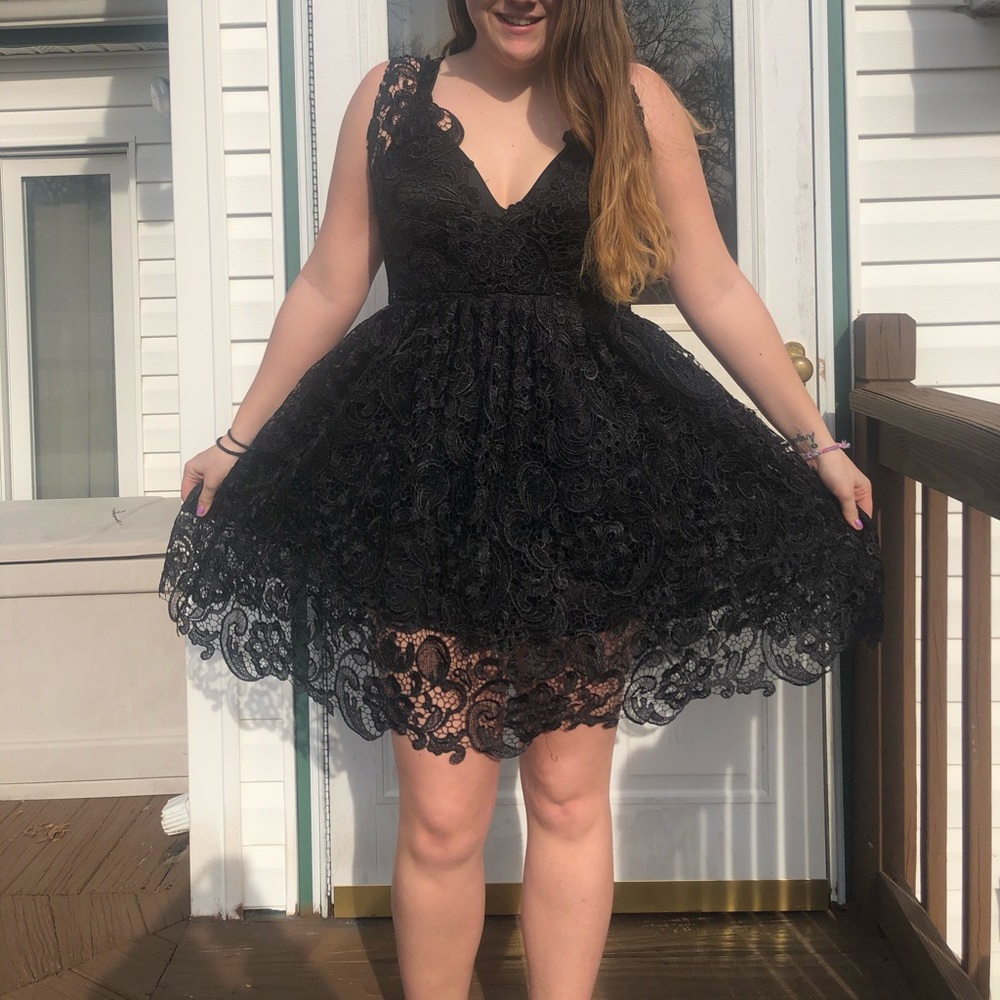 black lacey dress